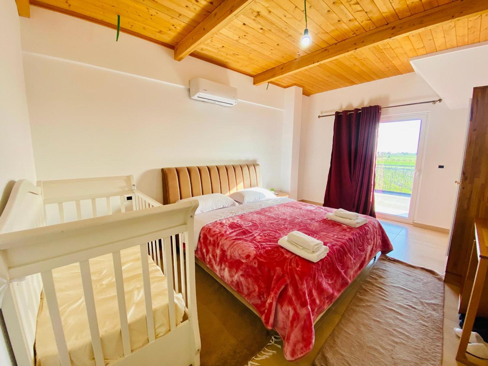 Hotel Lahuta E Vjeter Agroturizem Lac Esterno foto
