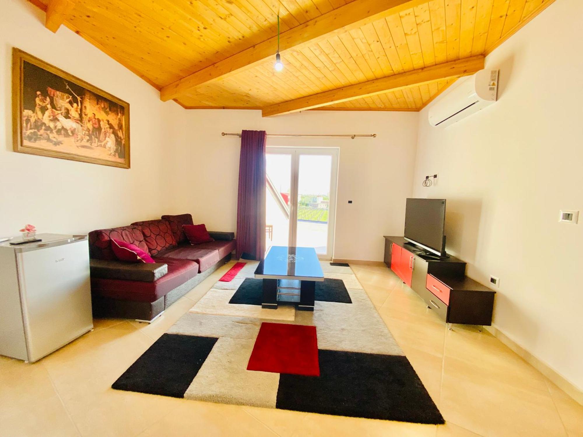 Hotel Lahuta E Vjeter Agroturizem Lac Esterno foto