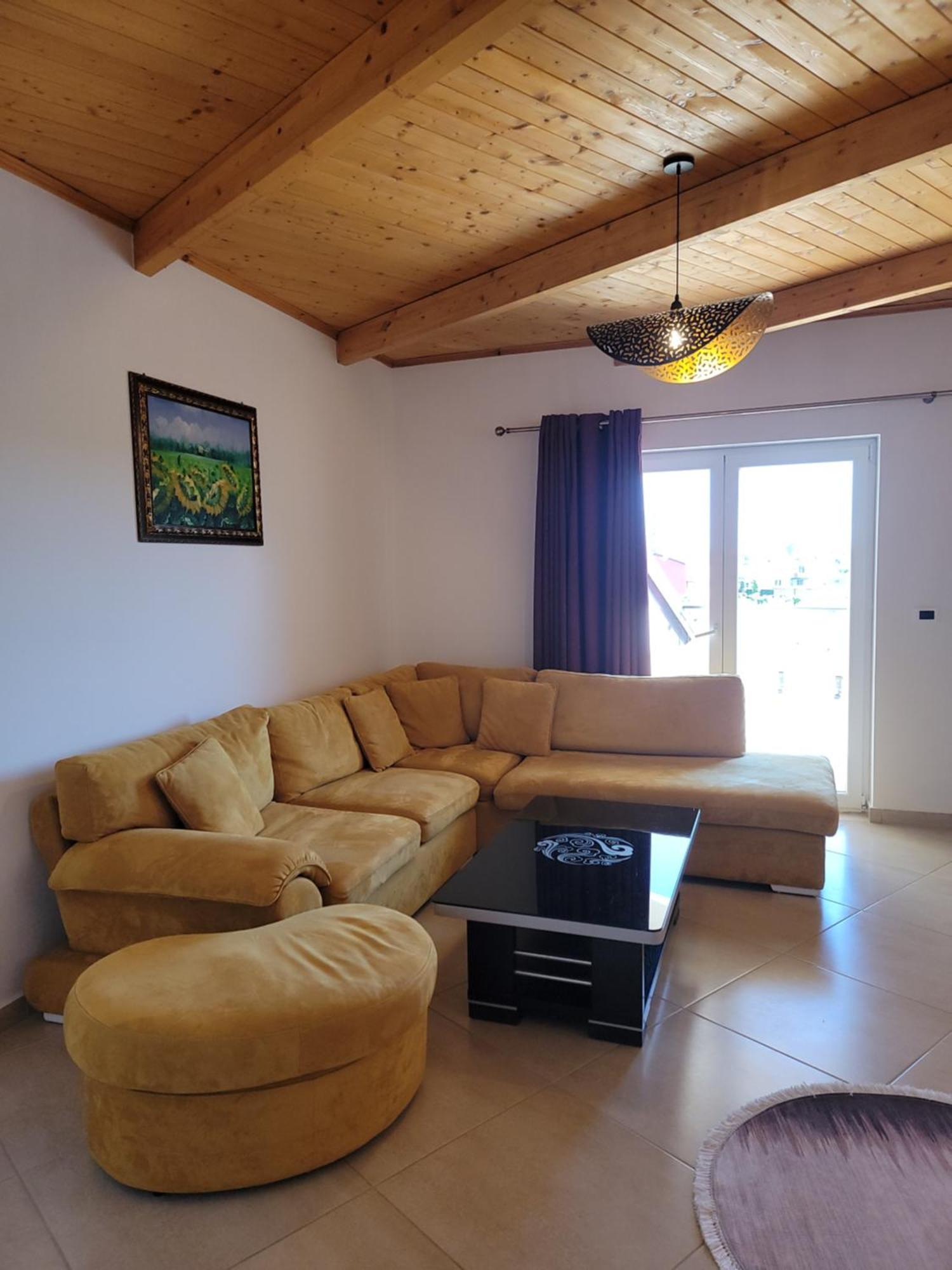 Hotel Lahuta E Vjeter Agroturizem Lac Esterno foto